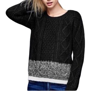 GAP MOHAIR CABLE KNIT TRUE BLACK VI300760 HOL15 08/15 Crewneck Sweater Small EUC